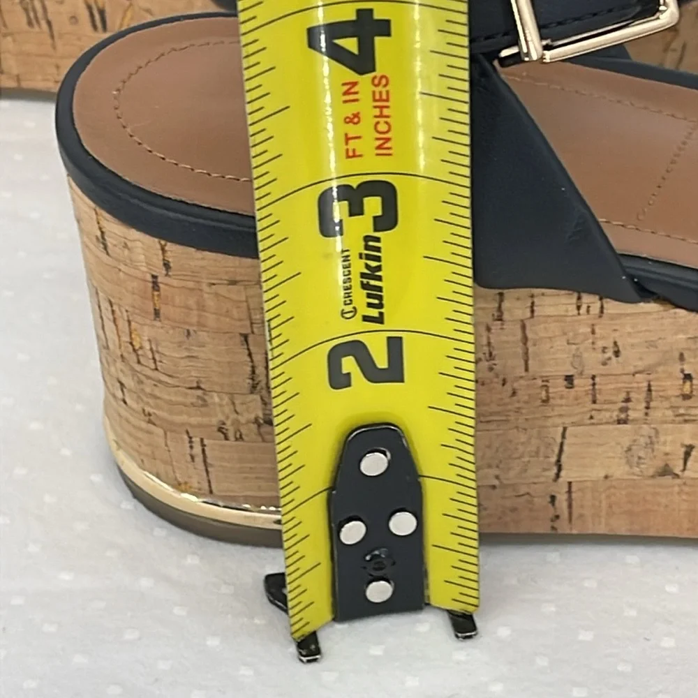 Franco Sarto step out
